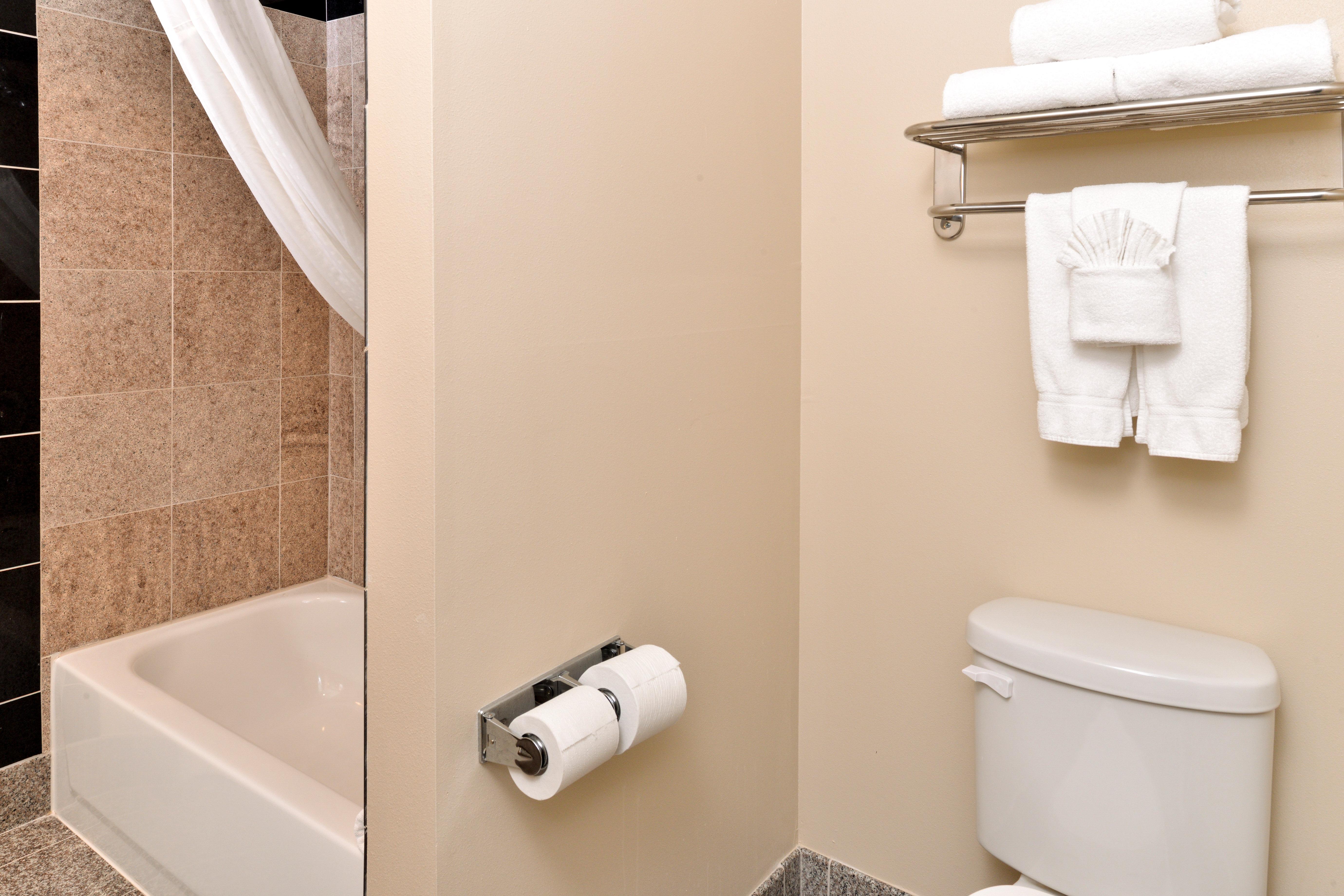 Holiday Inn Express & Suites Tacoma South - Lakewood By Ihg Bagian luar foto