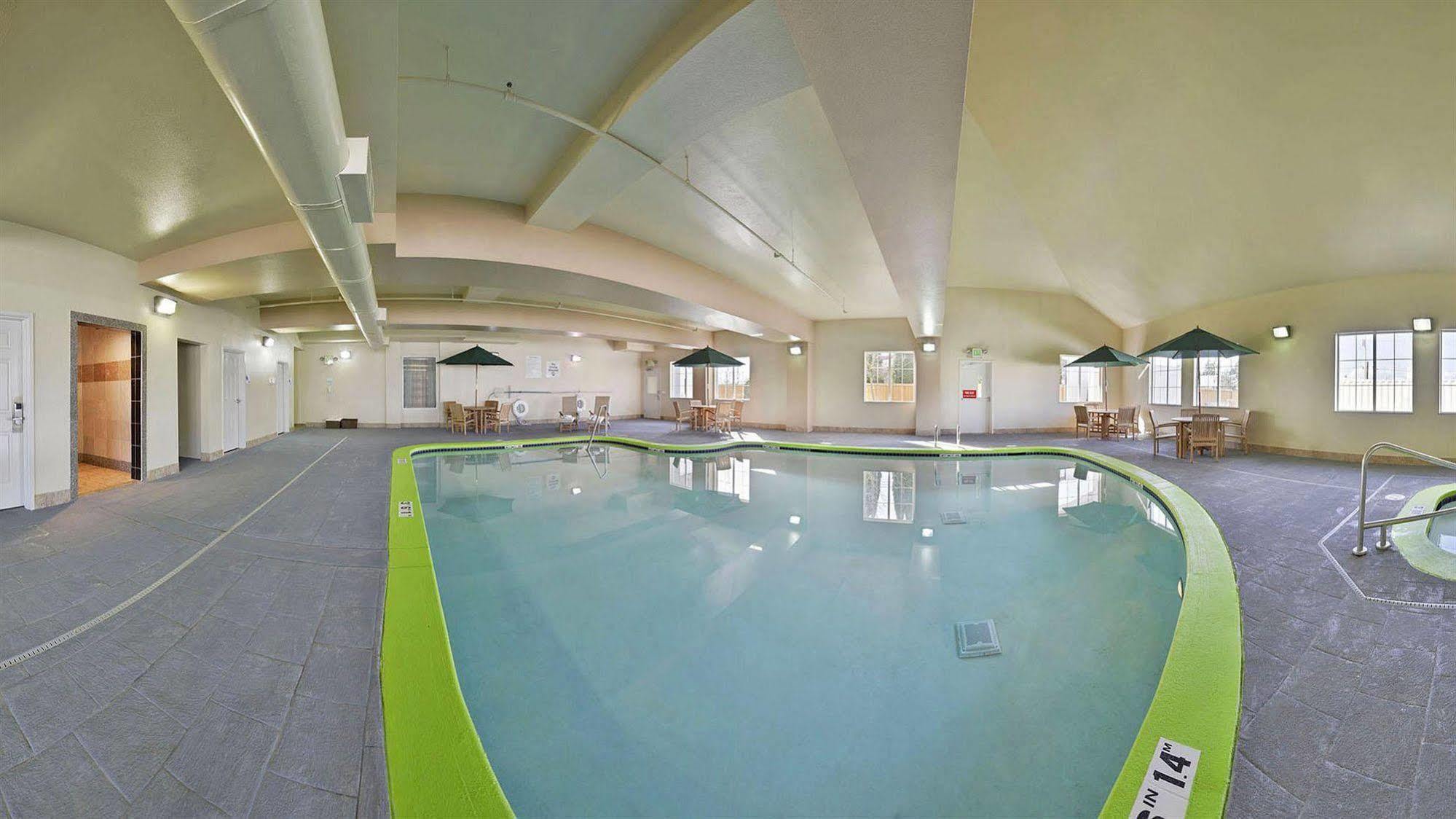 Holiday Inn Express & Suites Tacoma South - Lakewood By Ihg Bagian luar foto