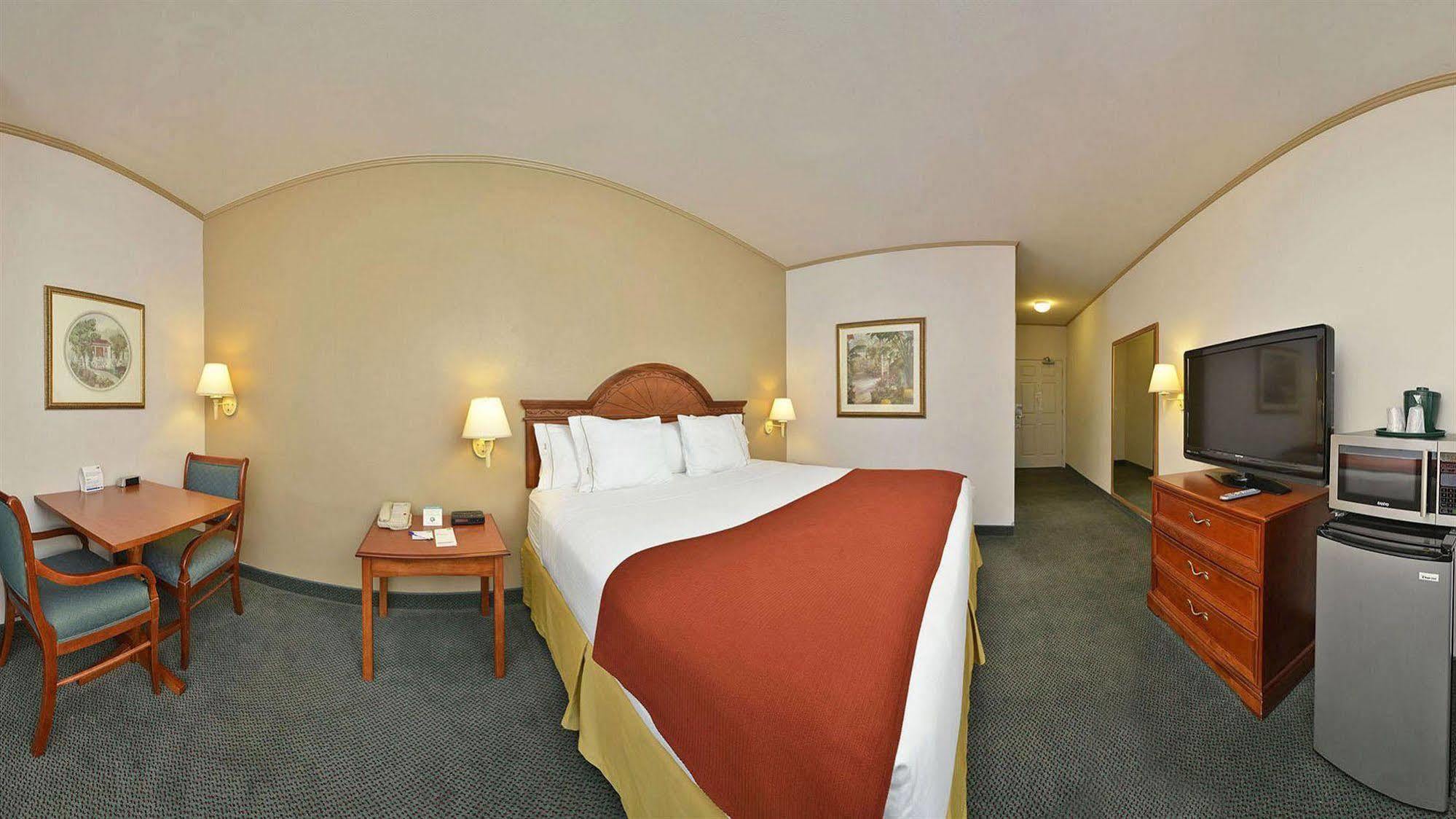 Holiday Inn Express & Suites Tacoma South - Lakewood By Ihg Bagian luar foto